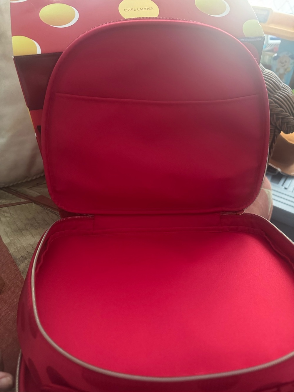 Makeup Bag by Estée Lauder - Picture 4 of 5